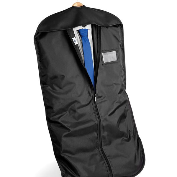 Quadra Suit Cover Thumbnail